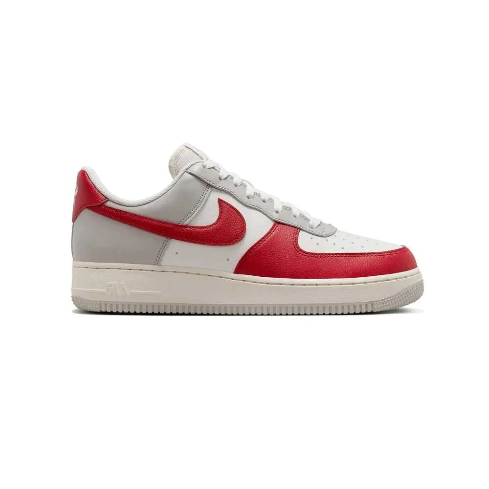 NIKE AIR FORCE 1 '07 LV8